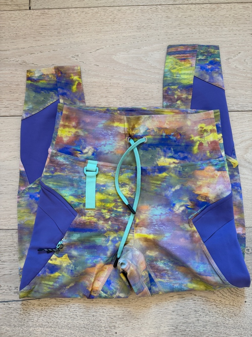 Lululemon Cargo Super High-Rise Hiking Tight 25” in Altered Nature Size 8 - Picture 5 of 13